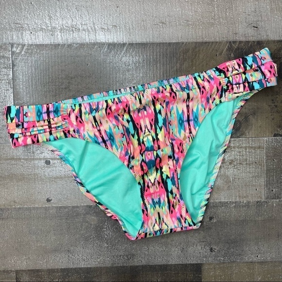 NWOT Shade & Shore Bright Multicolored Bottom size Medium - Picture 1 of 8